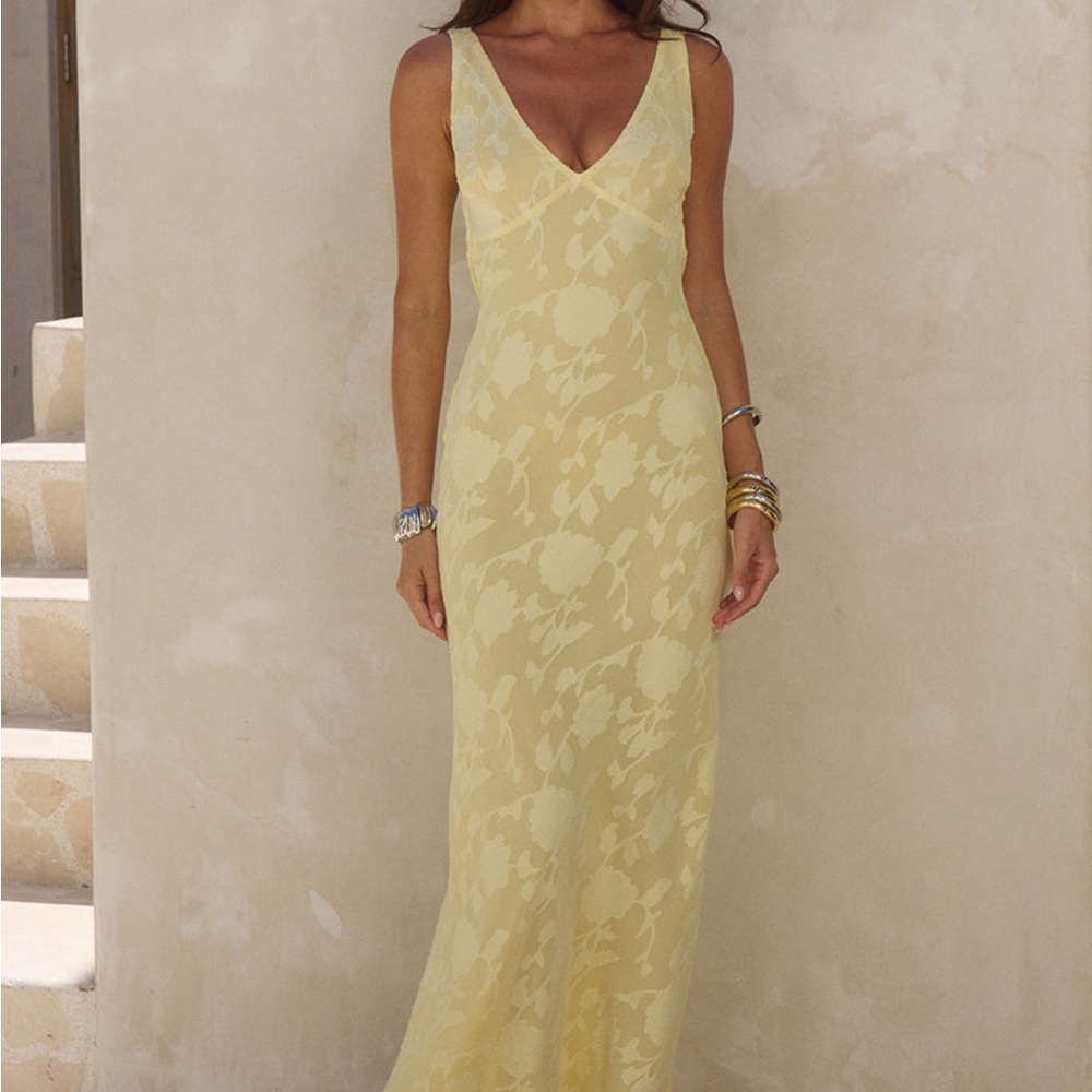 Runaway The Label Amarna Dress - Lemon / Butter Yellow
